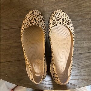 CROCS Women's Animal Print Flats